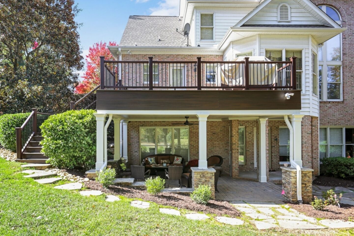 How to Decide: Patio or Deck? Key Factors to Consider 1